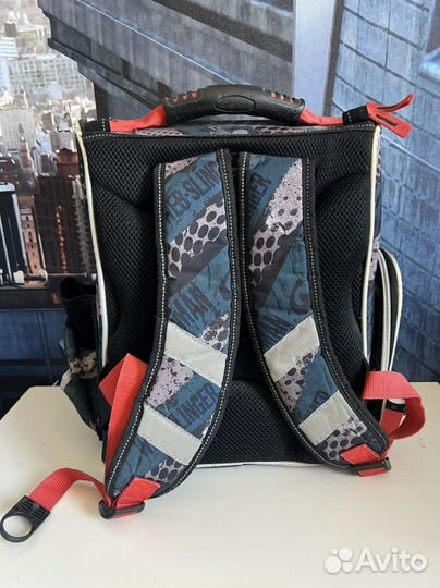 Рюкзак школьный детский человек паук