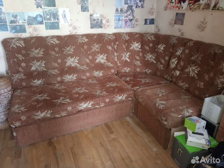 Угловой диван бу