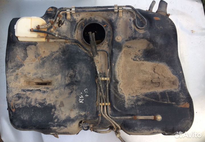 Бак топливный Nissan Primera P10