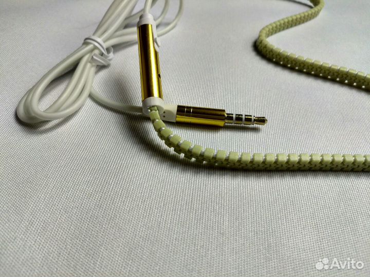 Светящиеся наушники, новые, три цвета