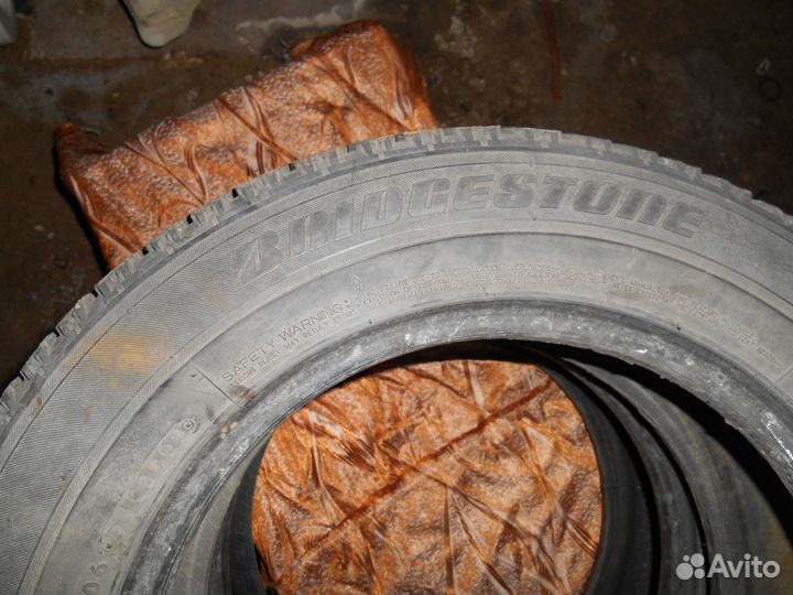 Bridgestone Blizzak WS-50 185/65 R14