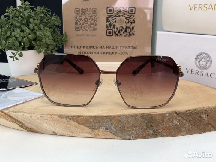 Очки солнцезащитные Versace