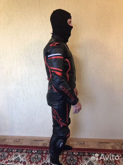 Кожаный мотокостюм р-р 50