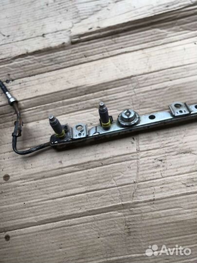 Форсунка топливная. Toyota Corolla Verso. Дв.1.8