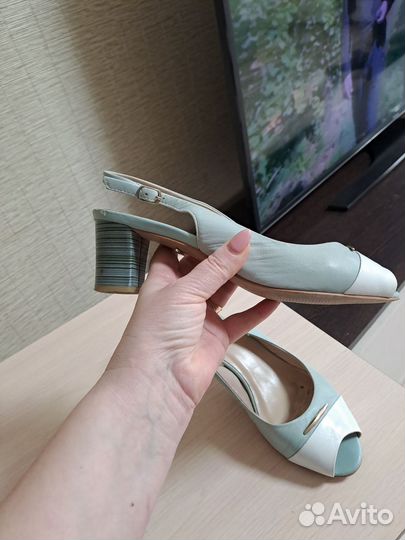 Босоножки женские 39 размер натуральная кожа