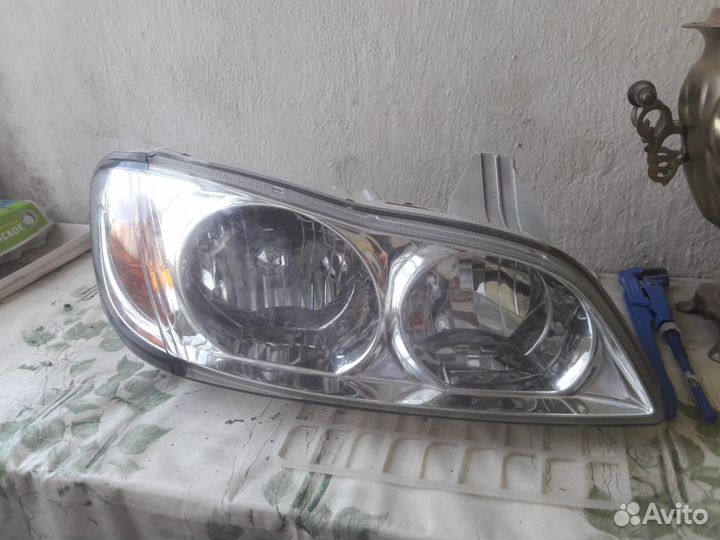 Фара правая Nissan Maxima a33