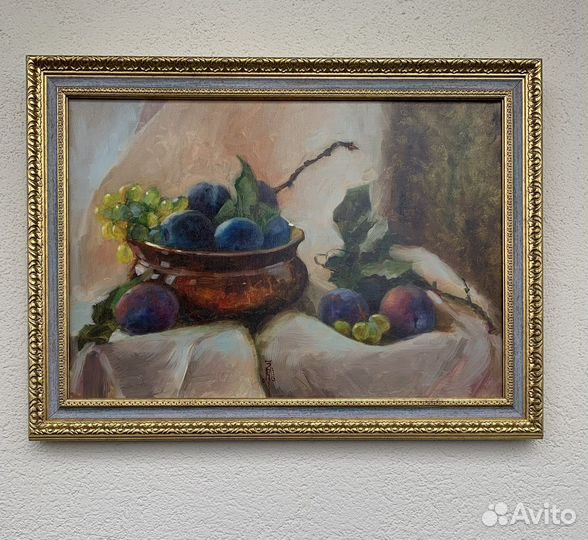 Картина маслом натюрморт виноград, яблоки, айва