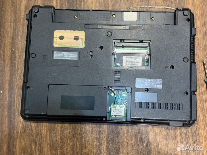 Ноутбук в разбор compaq 610 615