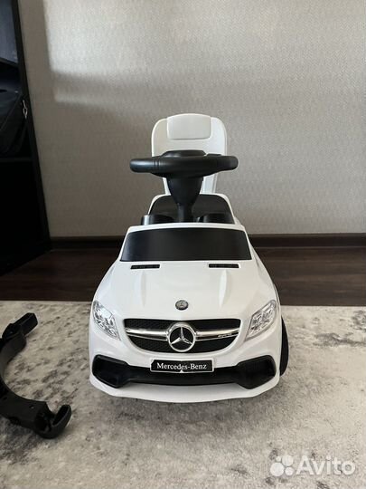 Машинка каталка детская с родительской ручкой