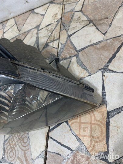 Фара галоген передняя правая Kia Rio хэтчбэк 1.4