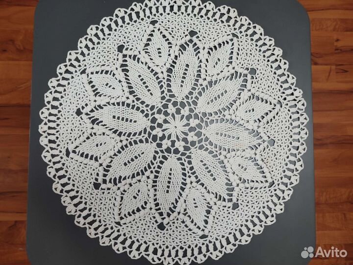 Салфетки вязаные крючком 48 см