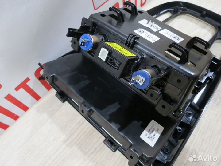 Консоль центральная Kia Soul 3