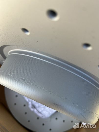 Тормозные передние диски на bmw G30 G01 520d