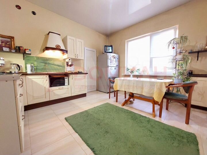 Дом 105 м² на участке 4 сот.