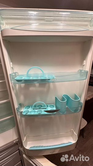 Холодильник Stinol бу