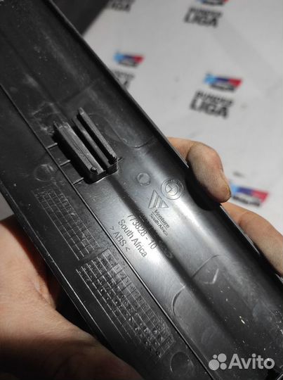 Накладка порога BMW F30