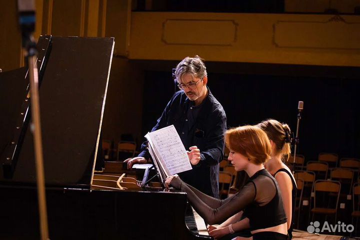 Репетитор по фортепиано