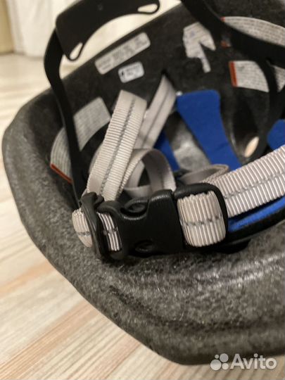 Шлем велосипедный детский spesialized