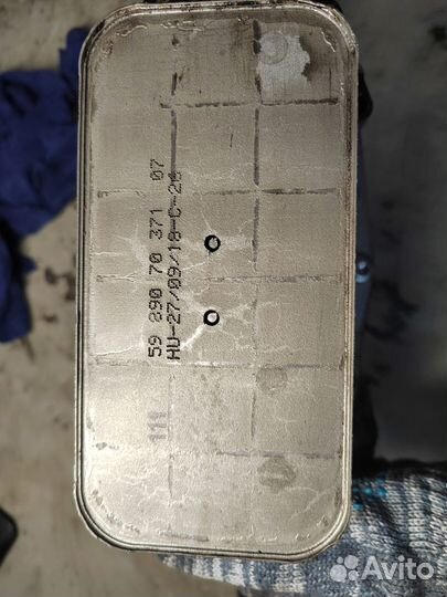 Радиатор масляный Land Rover FW936B624AB