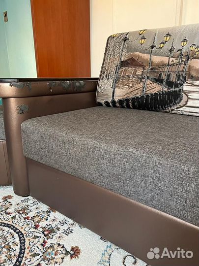 Угловой диван б/у