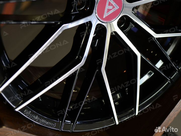 Литые диски R18 на Audi A3. Арт1477