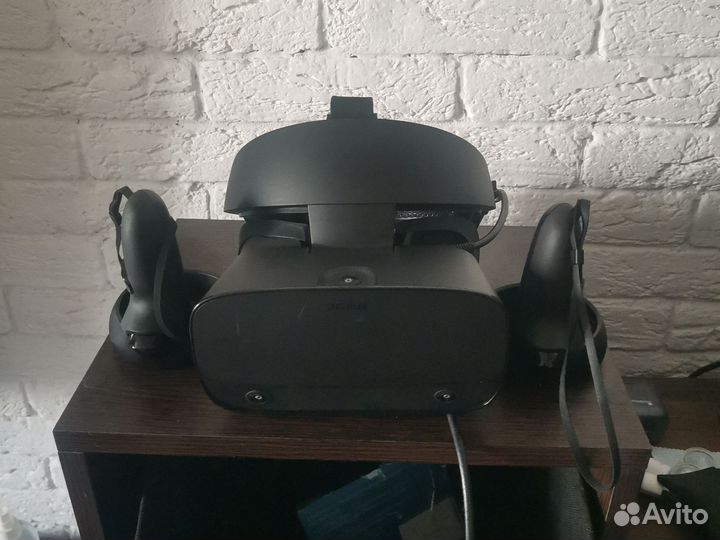 Очки виртуальной реальности Lenovo oculus rift s