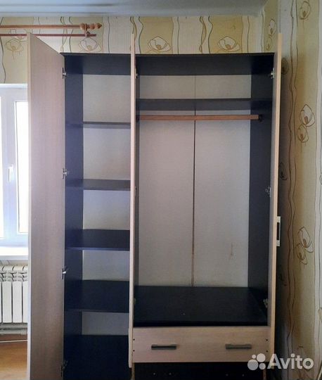 Шкаф распашной