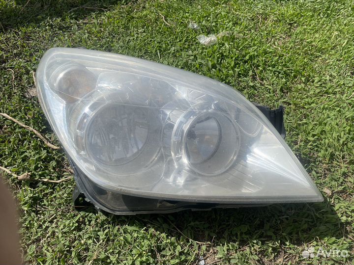 Фара правая на opel astra h галоген