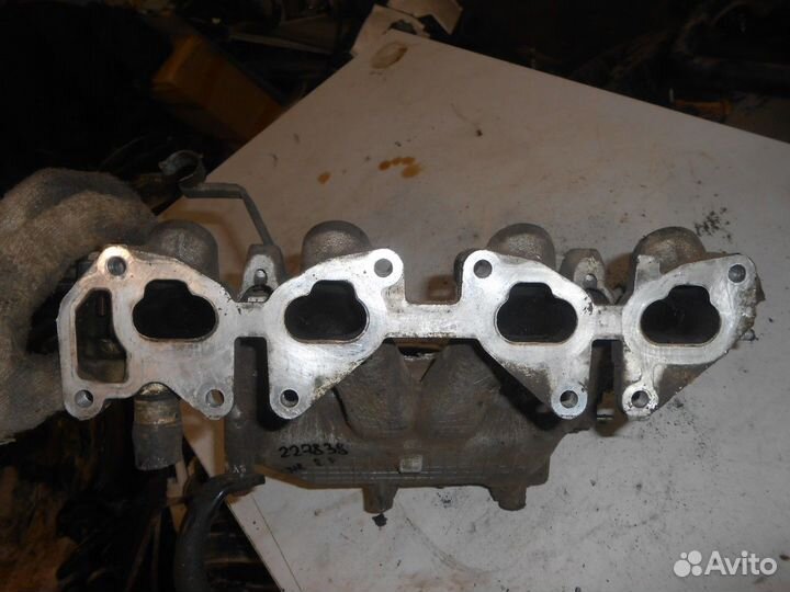 Коллектор впускной (Nissan Almera)