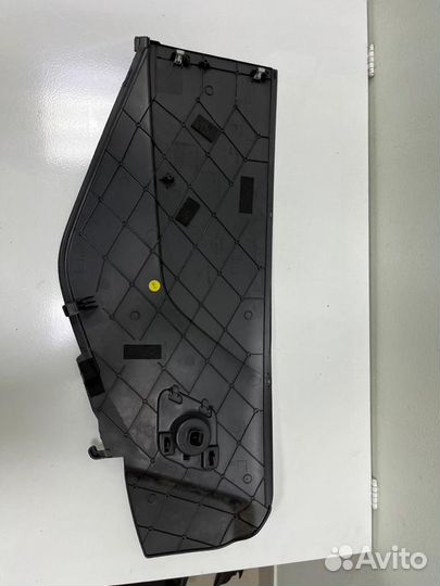 Накладка в салоне Ford Focus 3 седан 1.6 2011