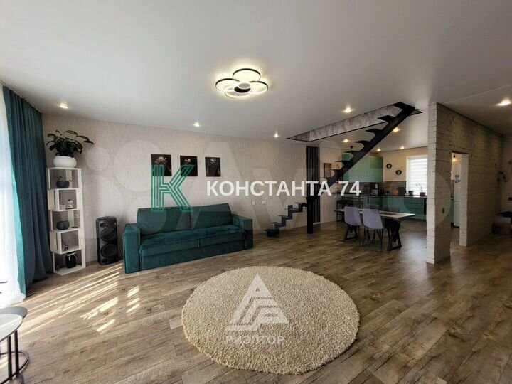 Коттедж 160 м² на участке 7,1 сот.