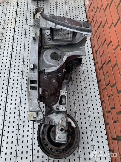 Volkswagen Jetta 6 Лонжерон передний правый