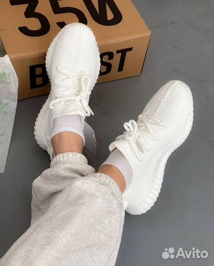 Кроссовки Adidas Yeezy Boost 350 Белые