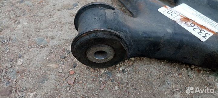 Рычаг передний нижний передний левый Volkswagen