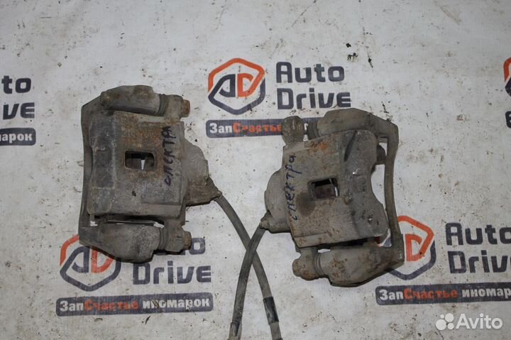 Kia Spectra 1.6 суппорт передний