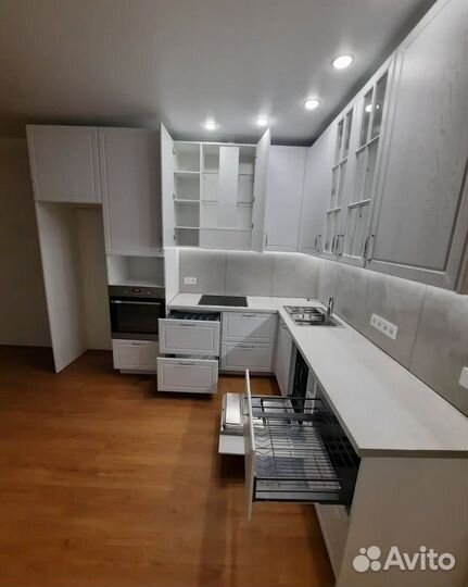 Кухонный гарнитур угловой под ключ