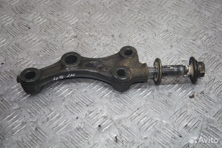 Рычаг передний левый Camry / Vista SV30 SV40