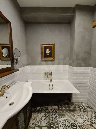 Квартира-студия, 60 м², 3/3 эт.