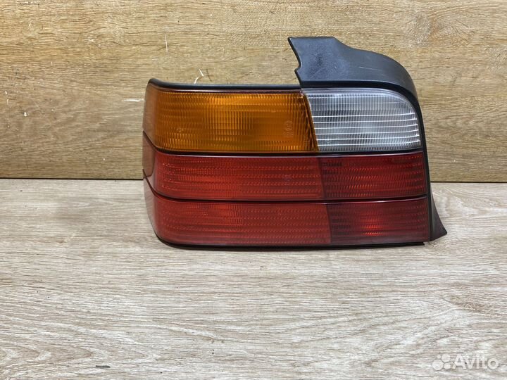 Фонарь задний левый BMW E36 Арт. 111425
