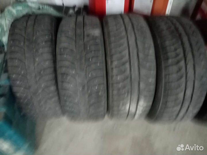 Bridgestone Ice Cruiser 7000 205/55 R16