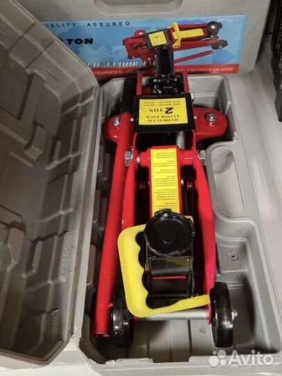 Домкрат автомобильный гидравлический 1,5т