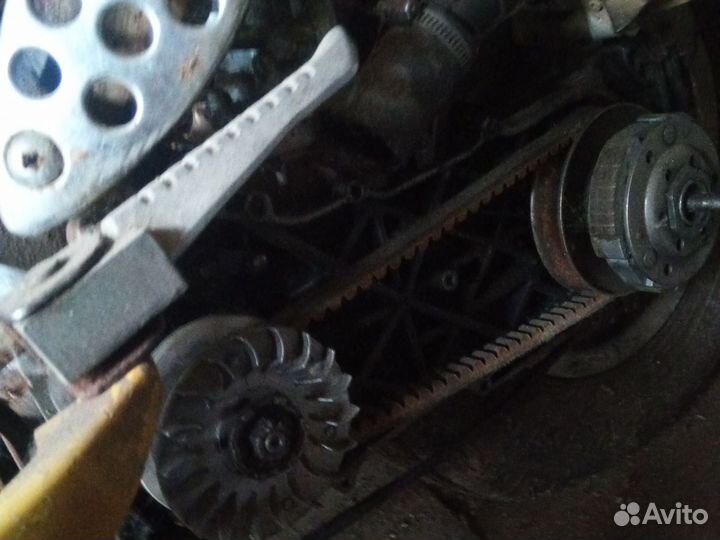 Скутер 50 кубов на запчасти