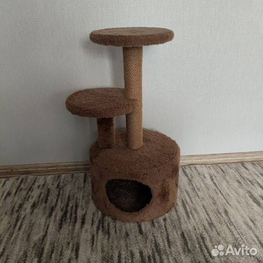 Домик для кошки с когтеточкой бу