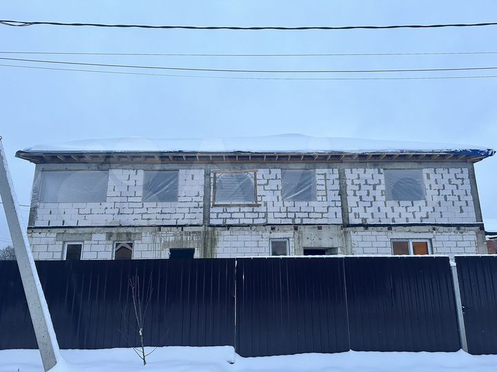 Дом 480,5 м² на участке 10 сот.