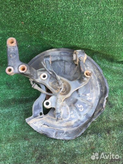 Кулак задний левый Volkswagen Golf 5 1K1 BLF 2007