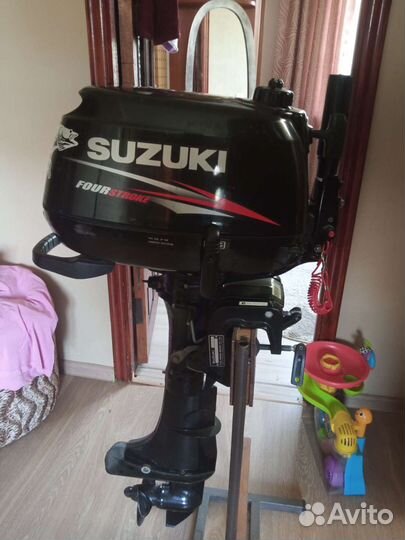 Лодка с мотором