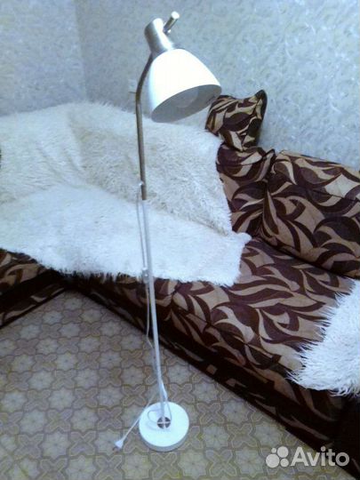 Лампа напольная