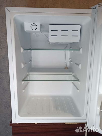 Минихолодильник Shivaki SDR-062W (+доставка)