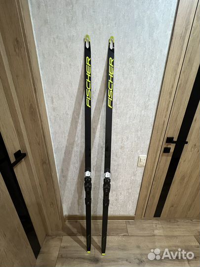 Fisher Carbon Lite Scate