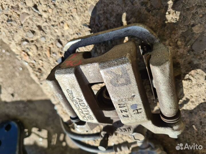 Тормозные супорта задние Nissan X-Trail T32